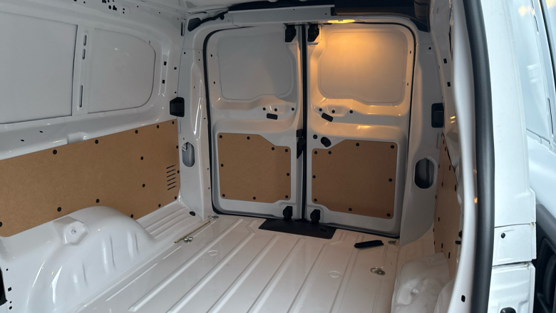 Peugeot Expert E-L2 100kW 75kWh Professional Van Auto